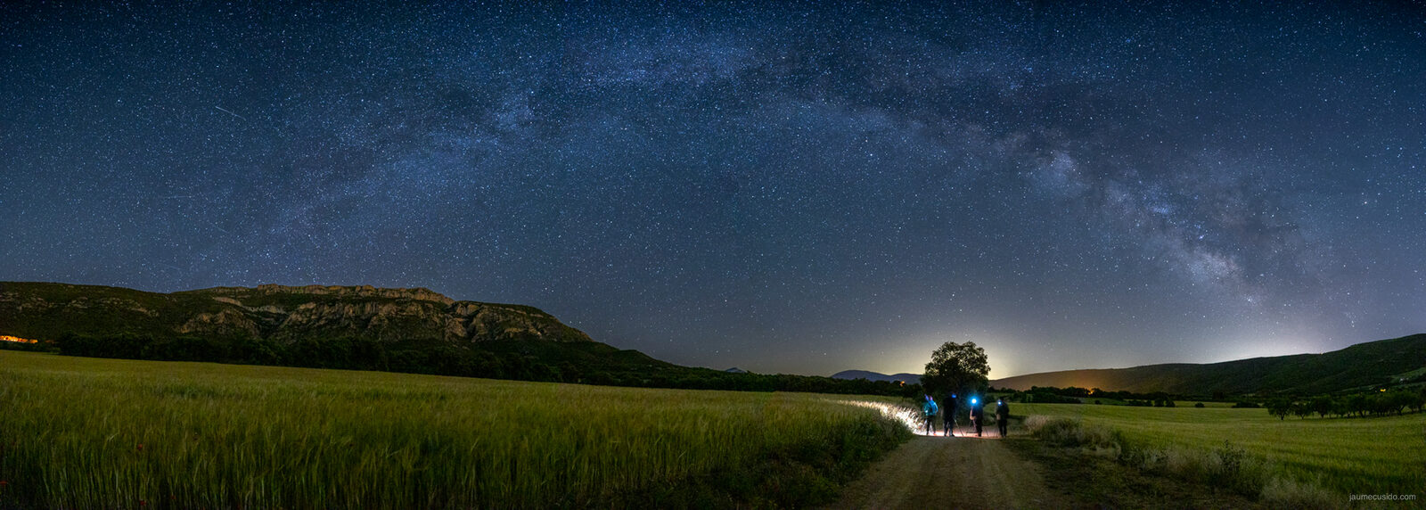 Via Làctia sobre el camí